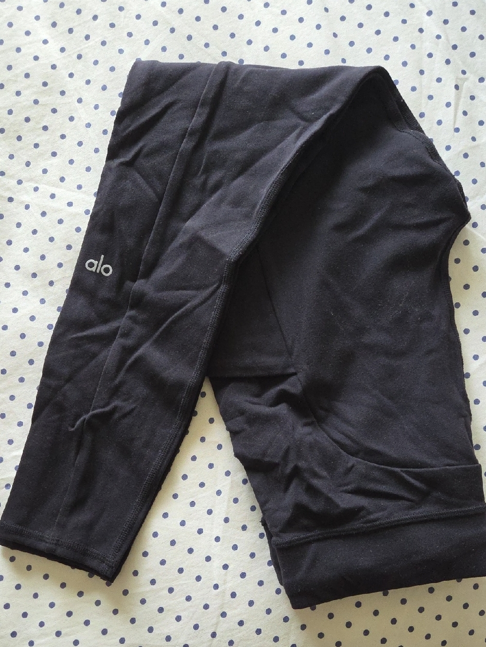 ALO Yoga Woman's Black Leggings with Subtle Logo with Pockets